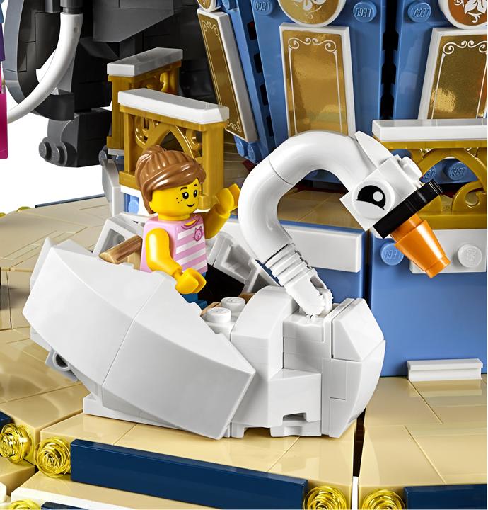 Actual product image LEGO Carousel (10257, LEGO Creator Expert, LEGO Rare Sets)