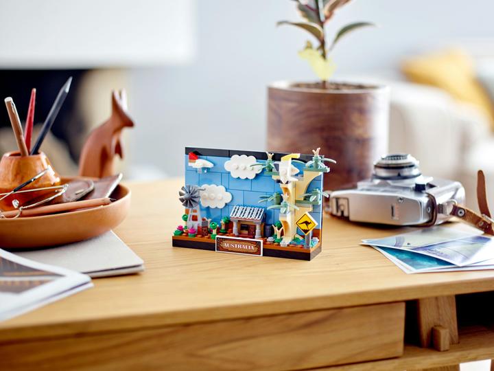 Actual product image LEGO Postcard from Australia (40651, LEGO Creator Expert, LEGO Rare Sets)