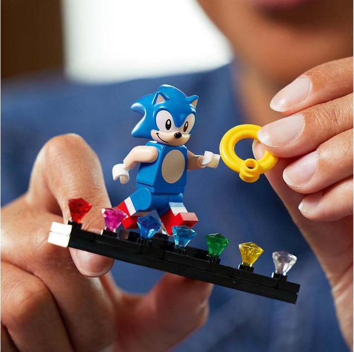 Actual product image LEGO Sonic the Hedgehog - Green Hill Zone (21331, LEGO Ideas)