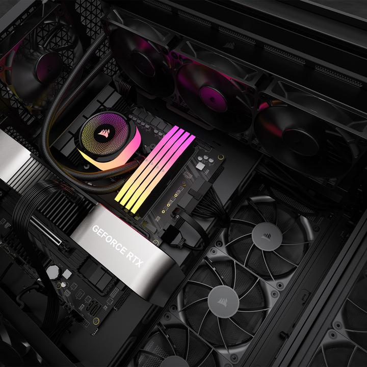 Actual product image Corsair RS120 (120 mm, 1 x)