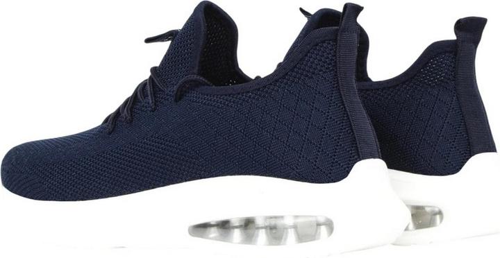 Actual product image Crosshatch Mens Trevel Trainers (43)