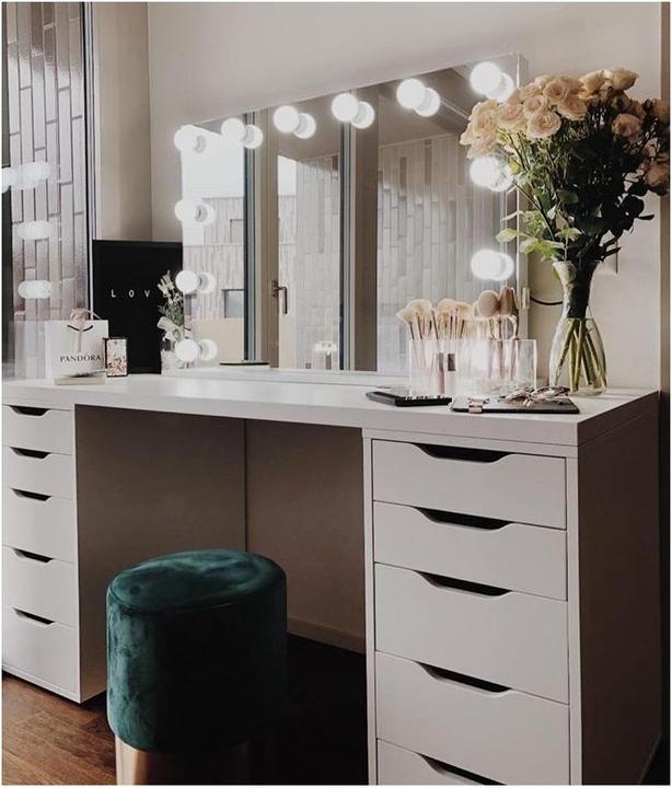 Actual product image Hollywood Starlights Make-up mirror (100 x 70 cm)
