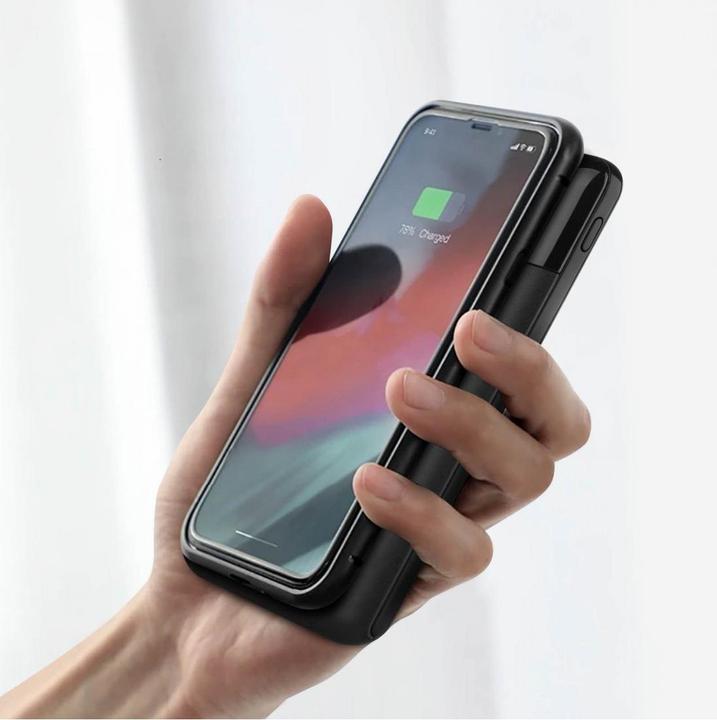 Produktbild Akashi ALTPB8000WIRL 2x USB + USB-C Port & QI Ladegerät (10000 mAh)