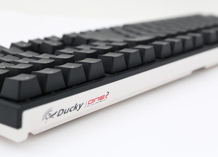 Produktbild Ducky One 2 Backlit PBT (DE, Kabelgebunden)
