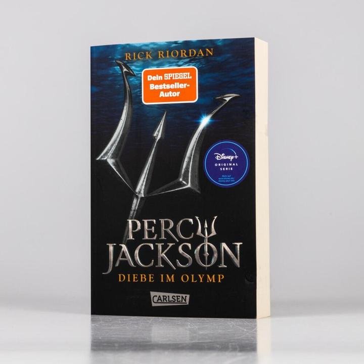 Produktbild Percy Jackson 1: Diebe im Olymp | Sonderausgabe mit Filmbildern zum Serienstart (Deutsch, Rick Riordan, 2023)