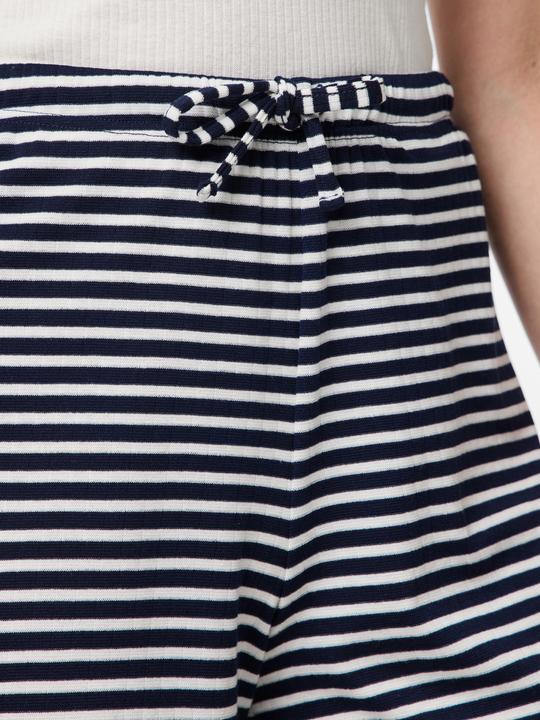 Produktbild Pieces PCSOFFI HW WIDE FIT Shorts (XS)