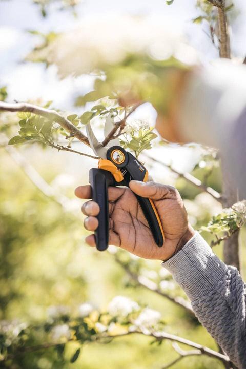 Produktbild Fiskars X-series Bypass-Gartenschere L P961