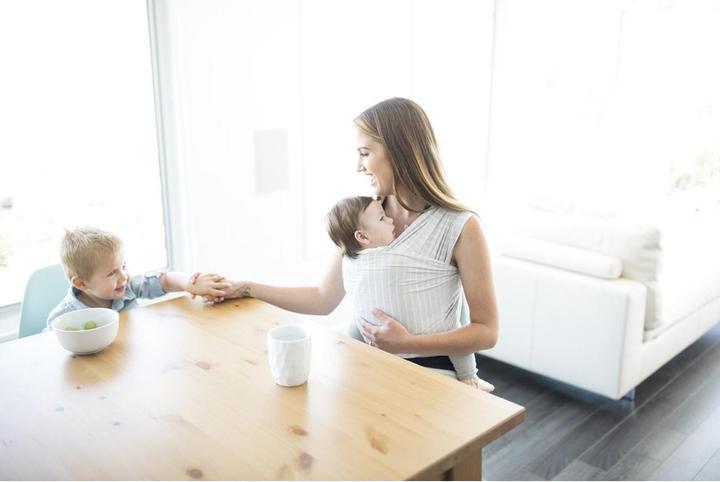 Actual product image Ergobaby Aura (4.90 m)
