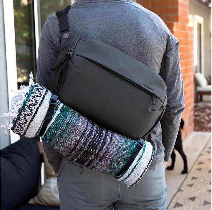 Produktbild Peak Design Everyday Sling 3L v2 (Kamera Bereitschaftstasche, 3 l)