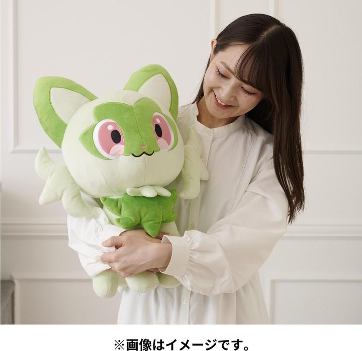 Image du produit Pokémon Sprigatito Peluche taille réelle - 50 cm (50 cm)