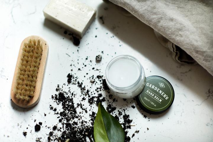 Produktbild Gentlemen's Hardware Gardener's Handcare Kit (Manicure set)