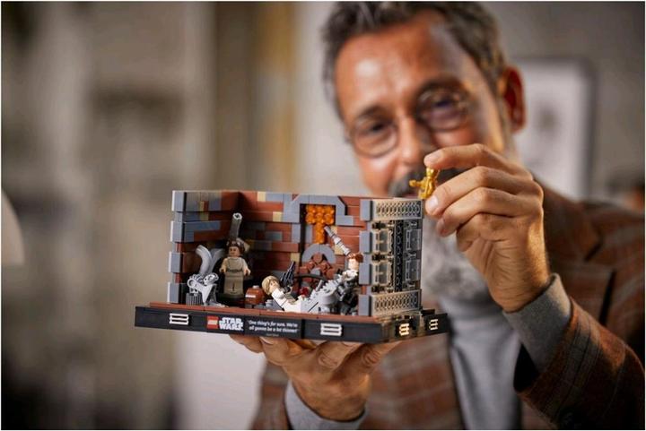 Produktbild LEGO Müllpresse im Todesstern - Diorama (75339, LEGO Star Wars)