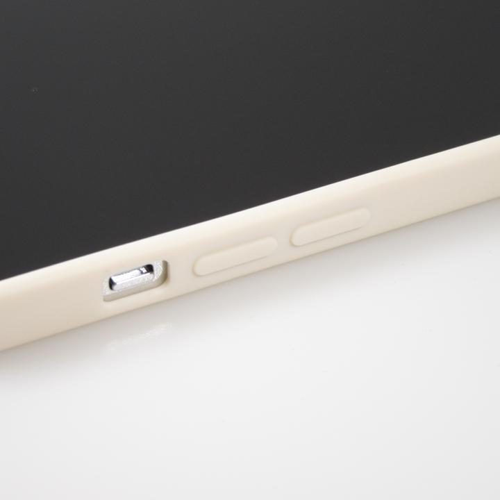 Actual product image PhoneLook Coque Silicone Mat Coeur doré (Apple iPhone 14)