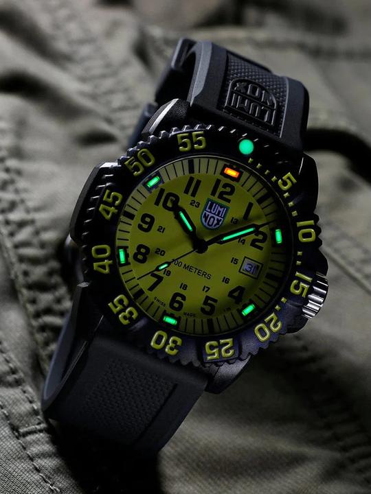 Actual product image Luminox X2.2055 Sea Lion men's watch 44mm 10ATM (Diving watch)