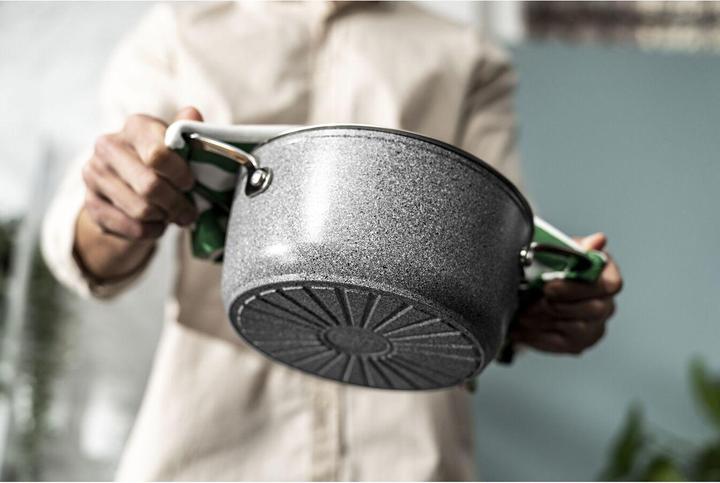 Actual product image Ballarini 75002-829-0 Saucepan 4 7 l Round Grey (24 cm, Pot, Aluminium)