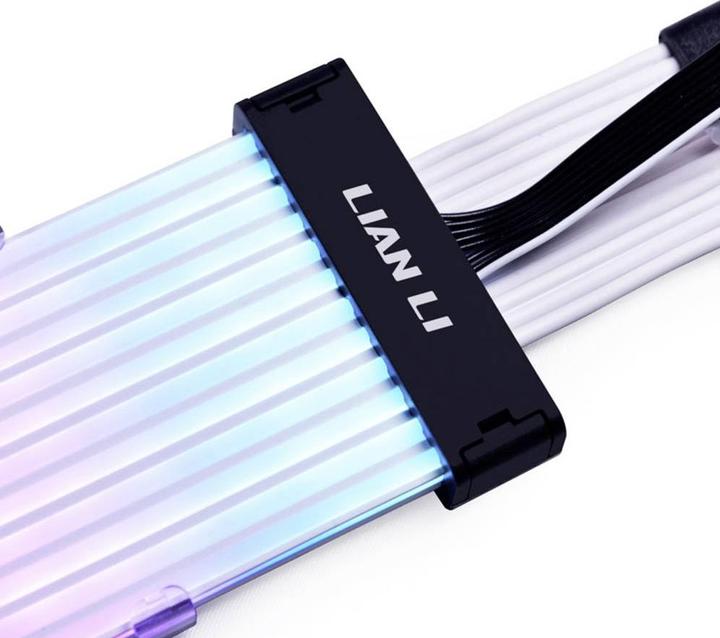 Produktbild Lian-Li Strimer Plus V2 (RGB)