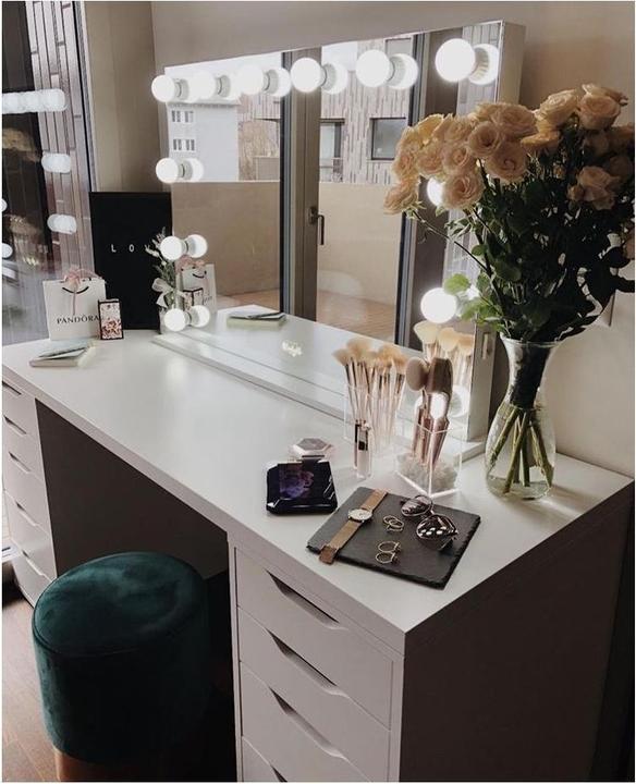 Actual product image Hollywood Starlights Make-up mirror (100 x 70 cm)