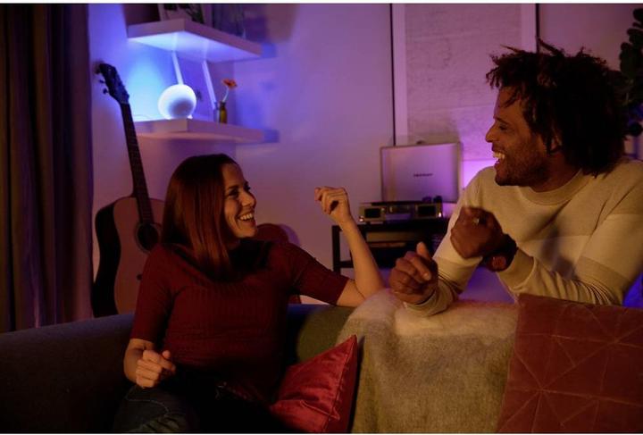 Immagine prodotto Philips Hue Tinta Vai Base BT (520 lm)