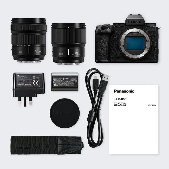 Image du produit Panasonic DC-S5 II + S 20-60mm f3,5-5,6 + S 50mm f1,8 Bulk (24.20 Mpx, Plein format)