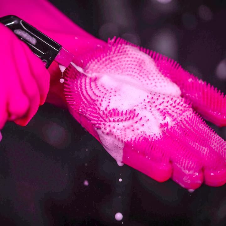 Actual product image Muc-Off Deep Scrubber Gloves (Gloves)