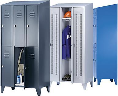 Actual product image Wolf Steel locker with stud feet, compartments cabinet height (160 cm, 185 cm)