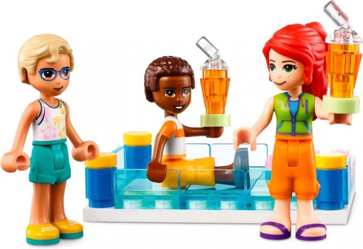 Actual product image LEGO Friends 41709 Holiday Beach House (41709, LEGO Friends)