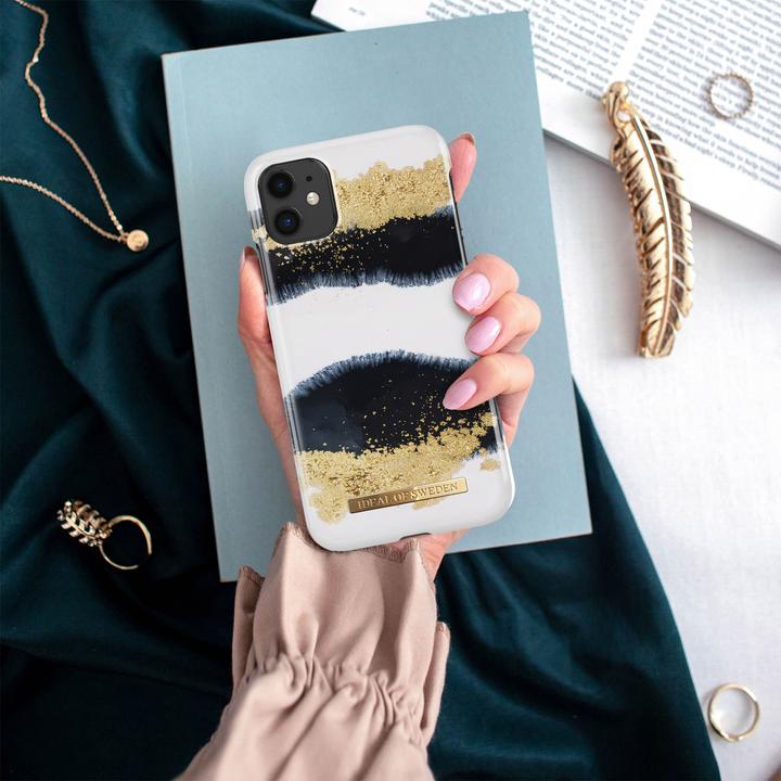 Produktbild iDeal Of Sweden Gleaming Licorice (Apple iPhone 11)