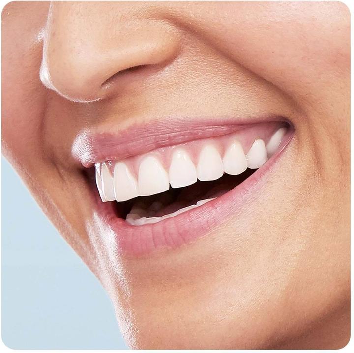 Actual product image Oral-B Vitality 100 (Oscillating toothbrush)