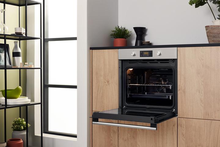 Produktbild Bauknecht Bauk Backofen BAR2 KP8V2 IN A+ sr/bk