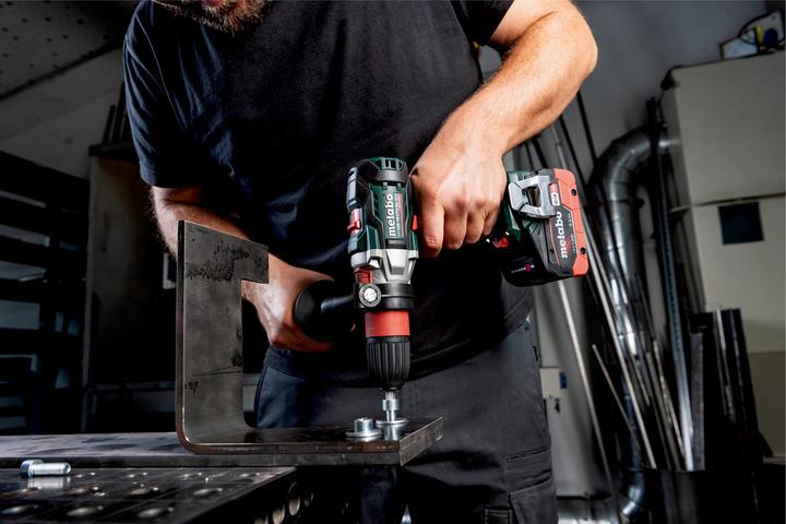Actual product image Metabo 18V Battery Tap GB 18 LTX BL Q I (Rechargeable battery operated)