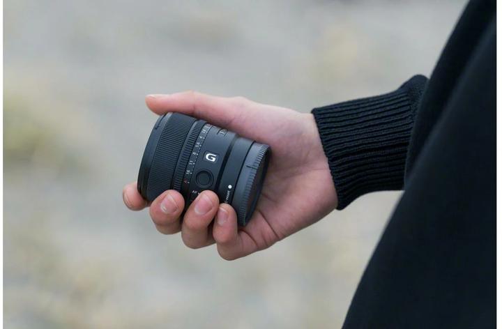 Actual product image Sony E 15mm f/1.4 G (Sony E, APS-C / DX)