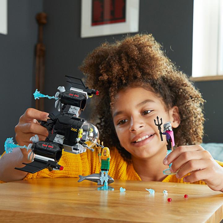 Actual product image LEGO Batman in the Bat Submarine (76116, LEGO DC)