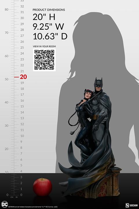 Actual product image Sideshow DC Comics diorama Batman & Catwoman 51 cm