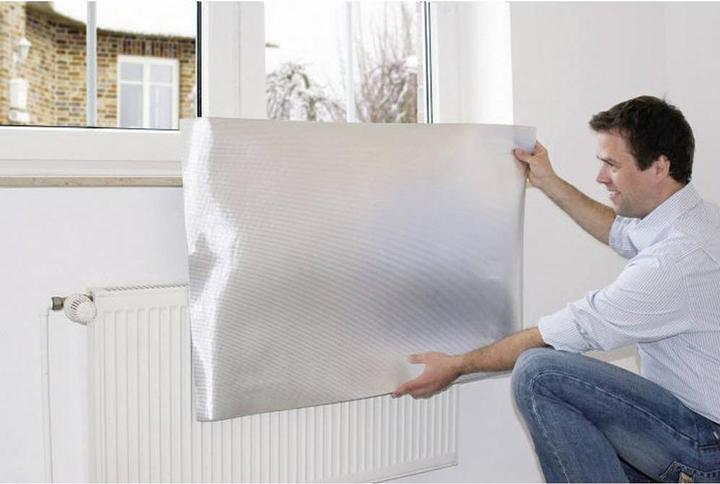 Produktbild tesa tesamoll Heizkörper Reflektorfolie, Isolierfolie zum Energiesparen (700 mm)