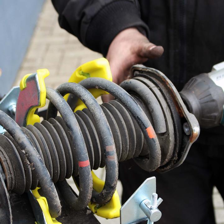 Actual product image Wiltec MacPherson spring compressor