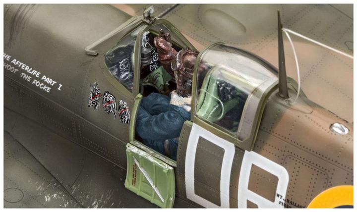 Image du produit Revell Coffret cadeau Spitfire Mk.V Iron Maiden