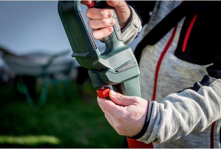 Produktbild Metabo Teleskopstab (Akku Kettensäge)