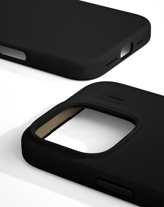 Actual product image iDeal Of Sweden iPhone 16 Pro Silicone Case - Black (Apple iPhone 16 Pro)