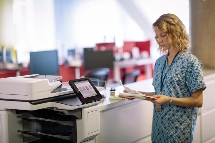 Produktbild HP Color LaserJet Enterprise Flow M681z Laser DPI pro Minute (Laser, Farbe)