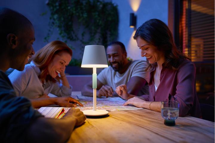 Produktbild Philips Hue Go (370 lm)