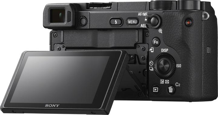 Image du produit Sony Alpha 6400 Kit (18 - 135 mm, 24.20 Mpx, APS-C / DX)