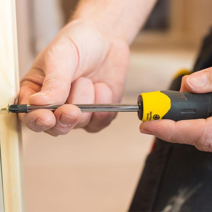 Actual product image Stanley CushionGrip screwdriver set 6 pieces, with voltage tester (Phillipps cross recess (PH), Slotted screws)
