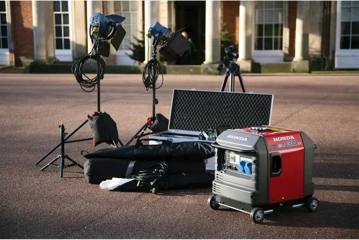 Produktbild Honda EU 30is (2800 W, 13 l)