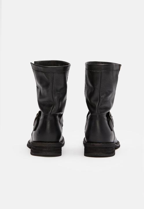 Actual product image Felmini GREDO 7176, the timeless and best-selling biker boot from, is made from soft leather. (38)