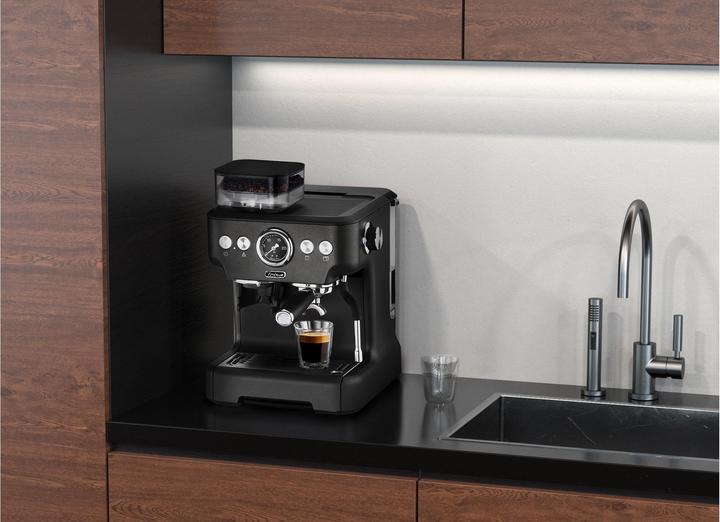 Actual product image Trisa Barista Plus