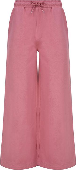 Dusky pink