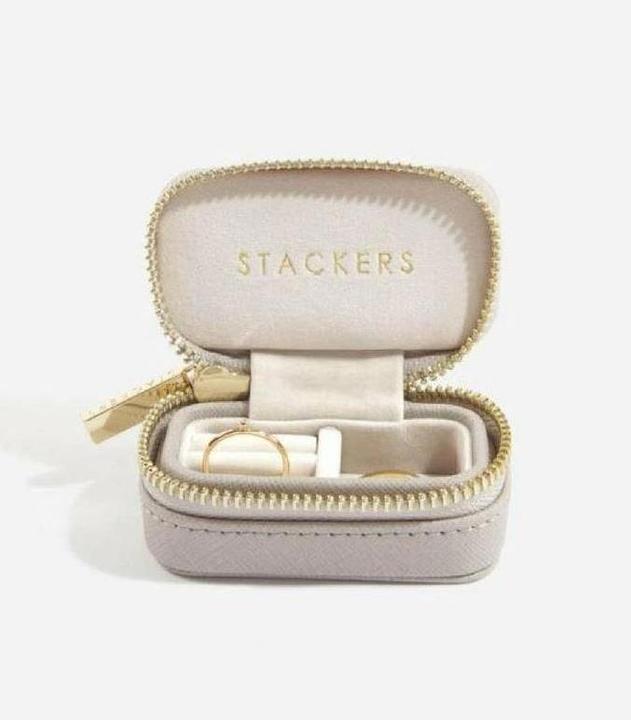 Stackers Petite Travel