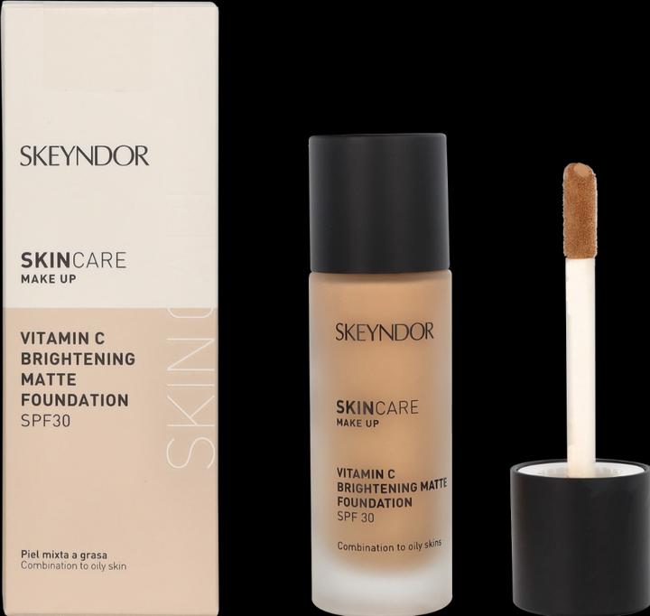 Actual product image Skeyndor Vitamin C Brightening Matte Foundation (03)