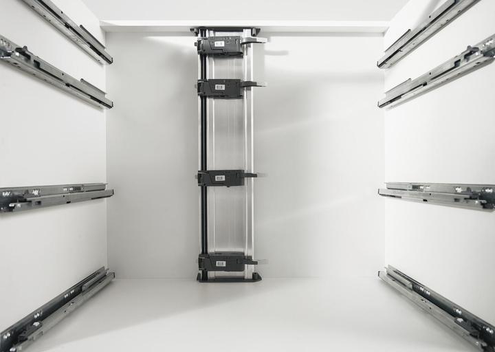 Actual product image Blum Carrier profile SERVO-DRIVE vertical (1 pcs.)