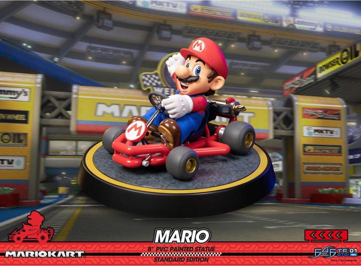 Actual product image First 4 Figures Mario Kart PVC Statue Mario - Standard Edition